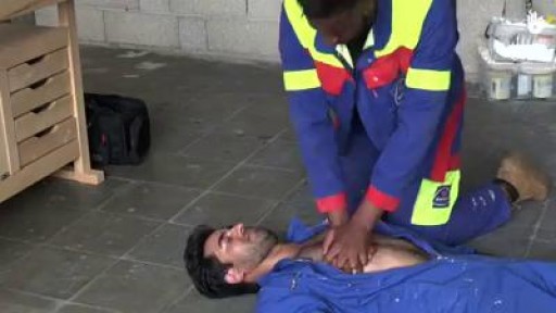 ⁣Adult Choking: First aid