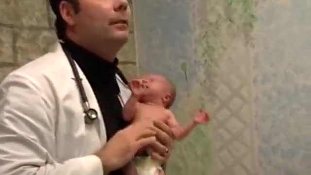 ⁣Infant Hip Exam