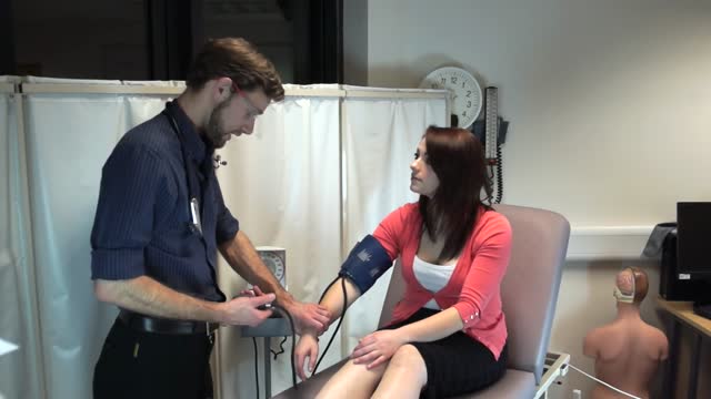 ⁣Thyroid Clinical Examination