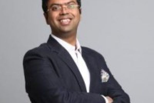 Dr. Rajat Gupta is a board certified plastic surgeon in India with 15 years of experience to back his expertise in the domain of aesthetic surgeries.